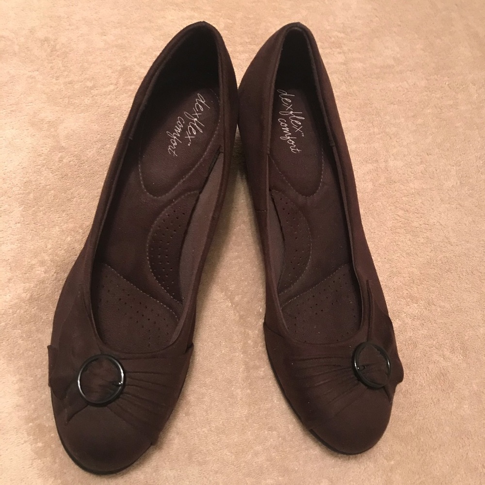 LADIES DEXFLEX SIZE 11 BROWN SUEDE WEDGE SHOES!!!